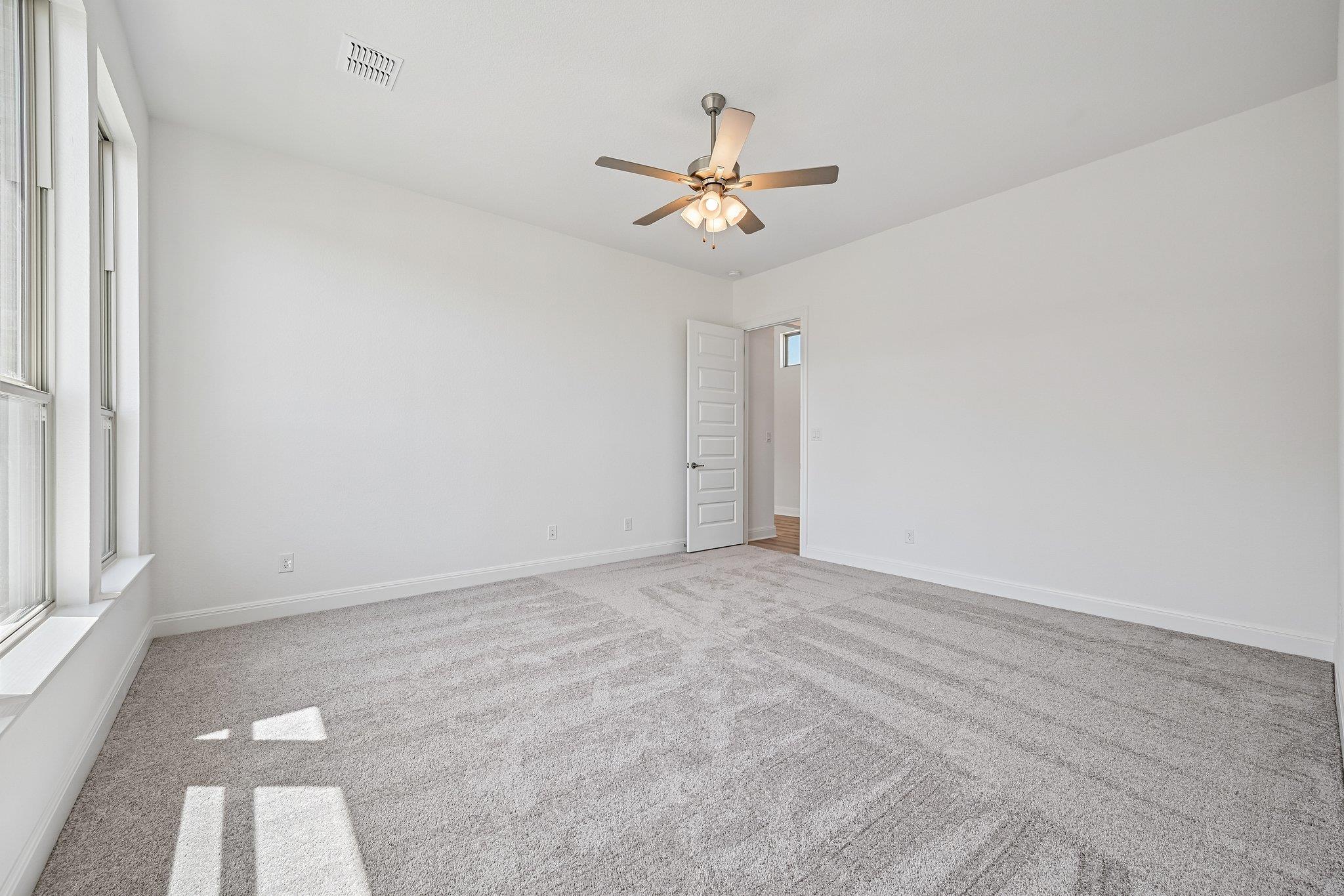 129 Royal Fern Rd Property Photo 4