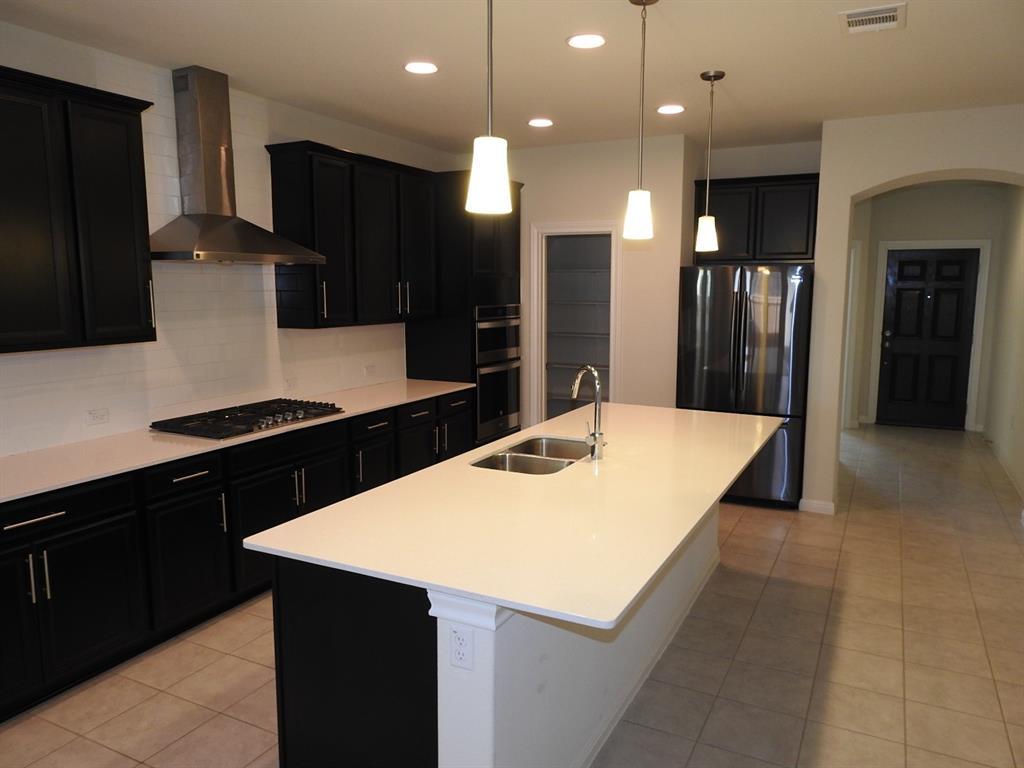 9903 Quercia Dr Property Photo 4