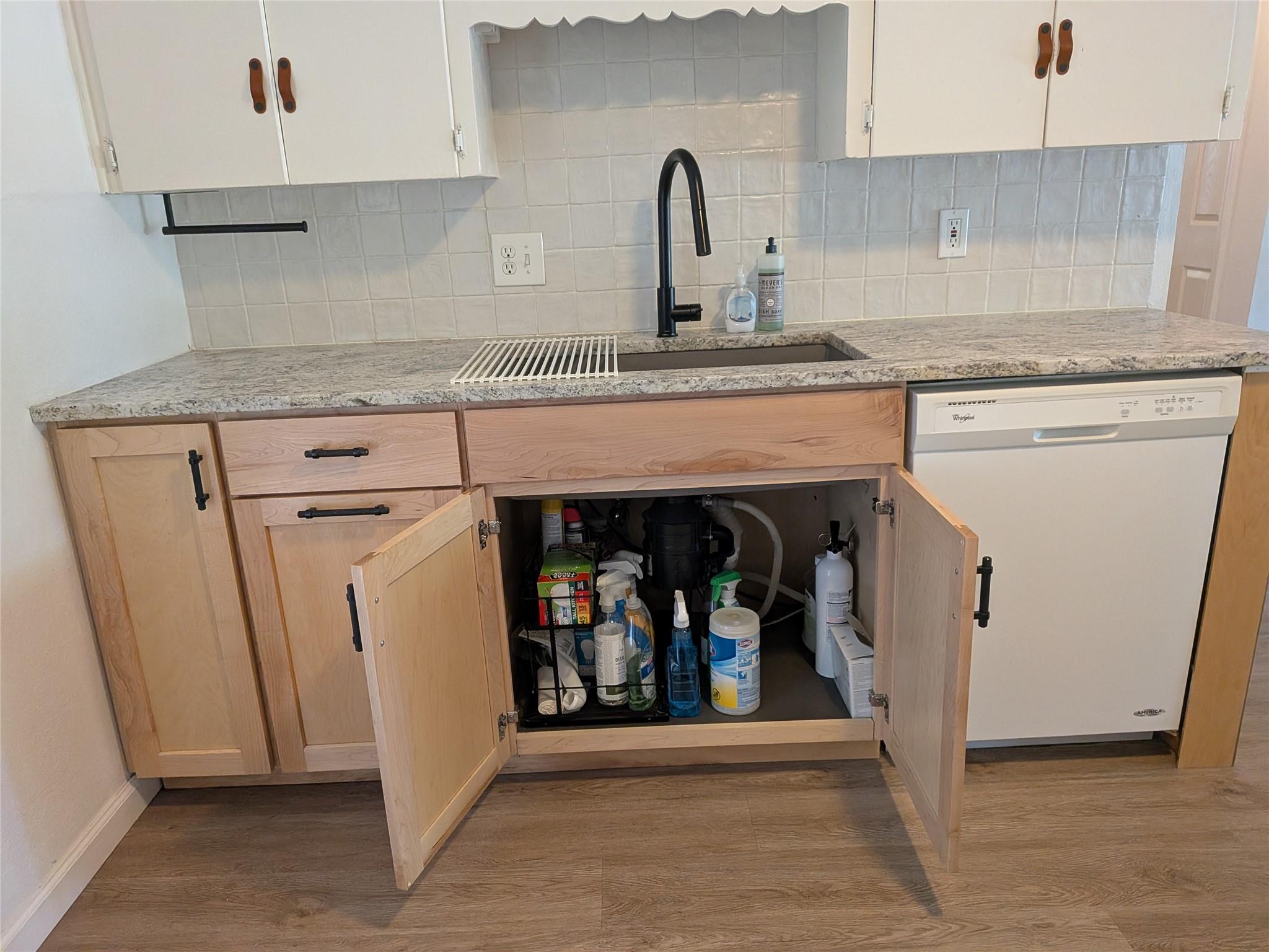 1109 Spur St Property Photo 3