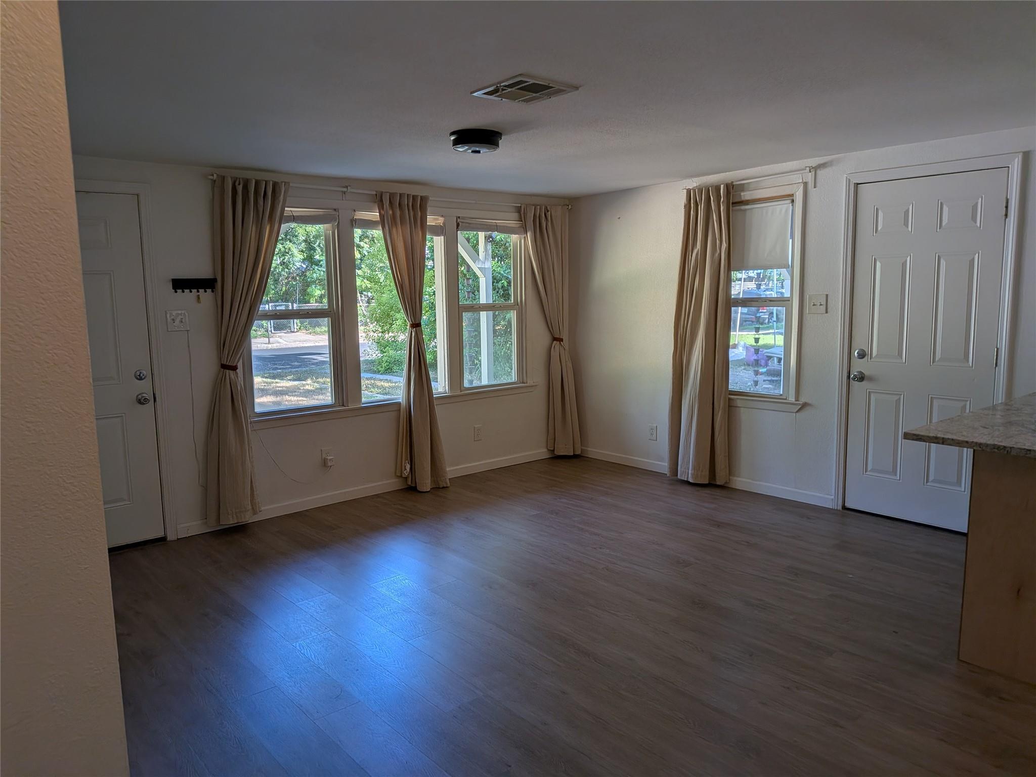 1109 Spur St Property Photo 10