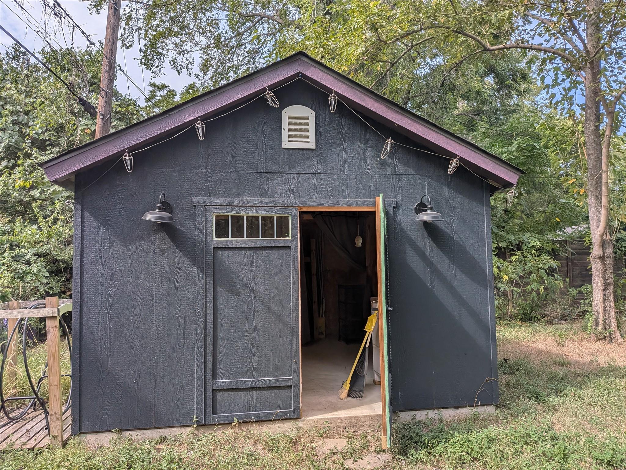 1109 Spur St Property Photo 29