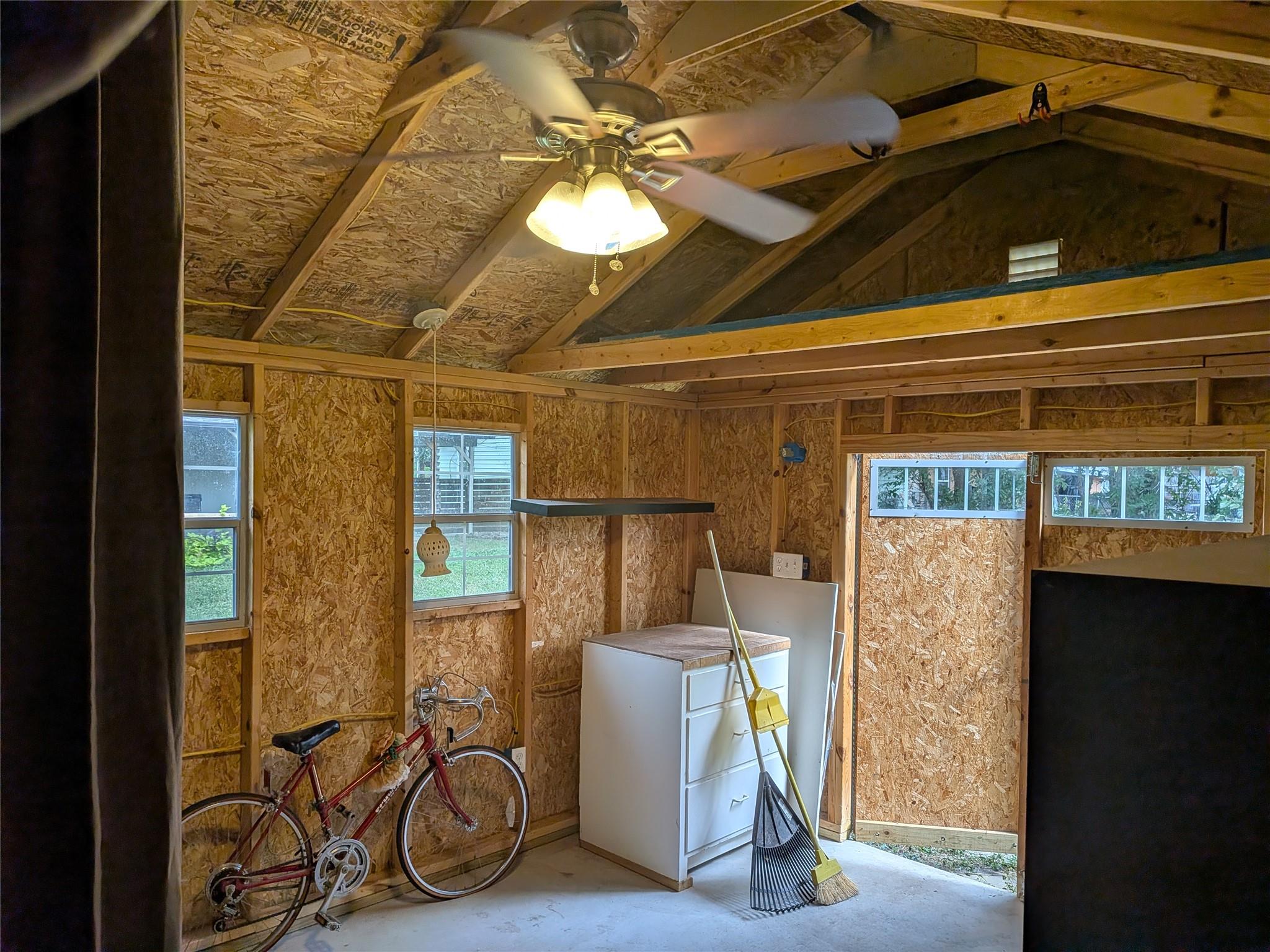 1109 Spur St Property Photo 30