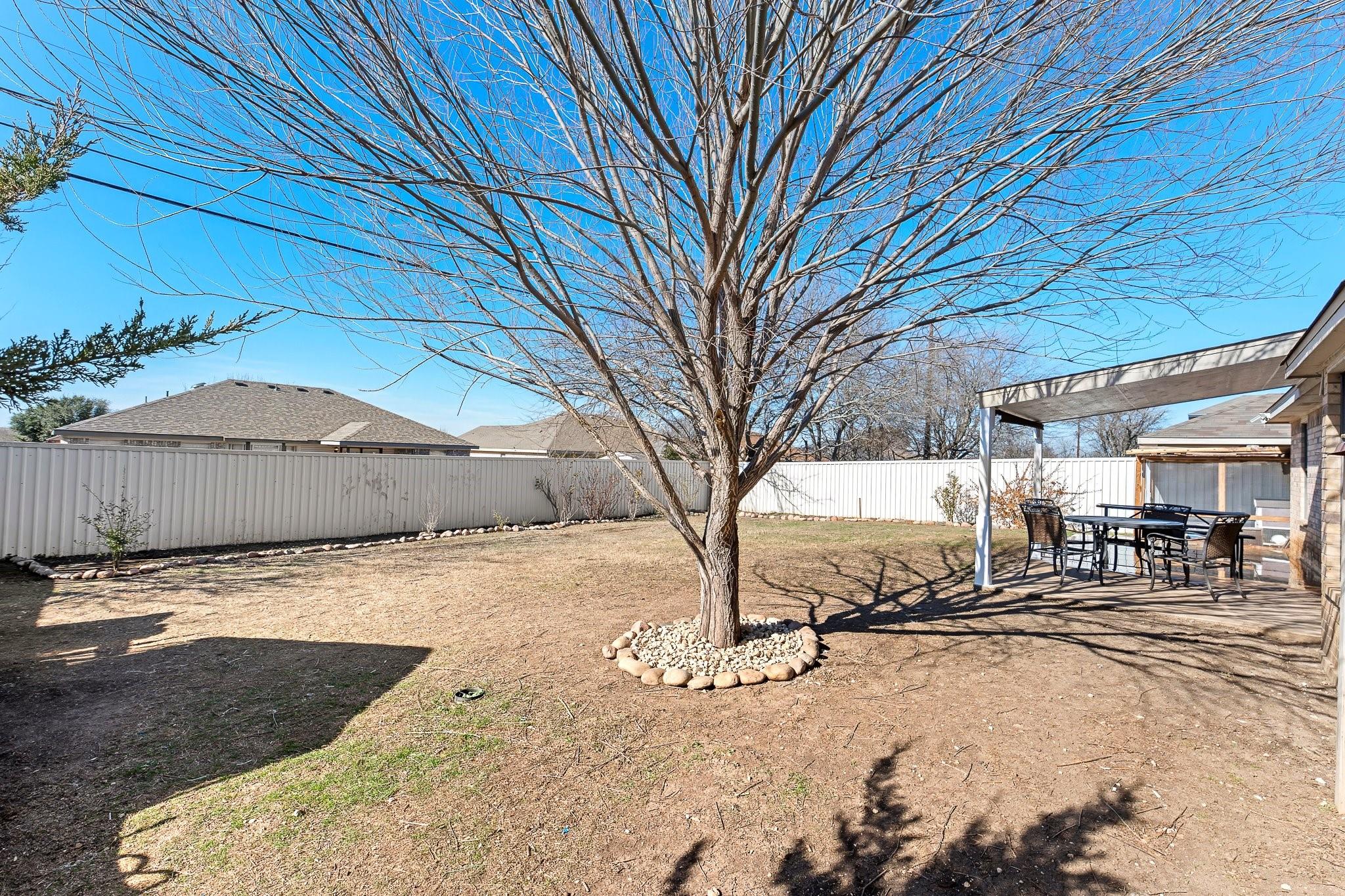 4503 Bowles Dr Property Photo 33