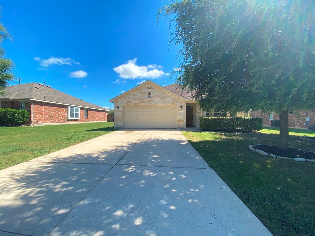 285 Amber Ash Dr Property Photo 1