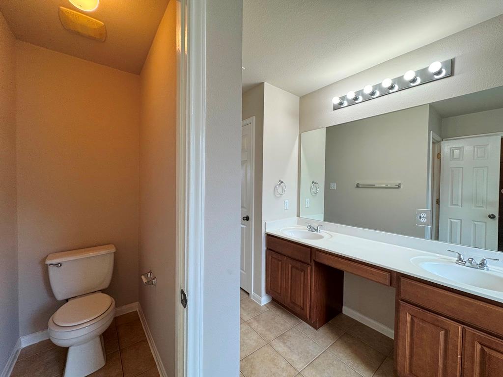 285 Amber Ash Dr Property Photo 17