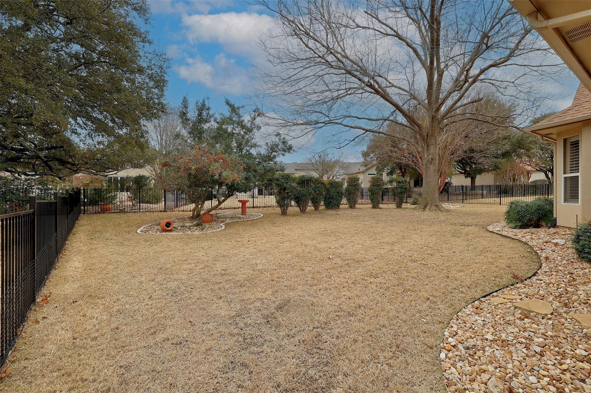 124 Rain Lily Ln Property Photo 23