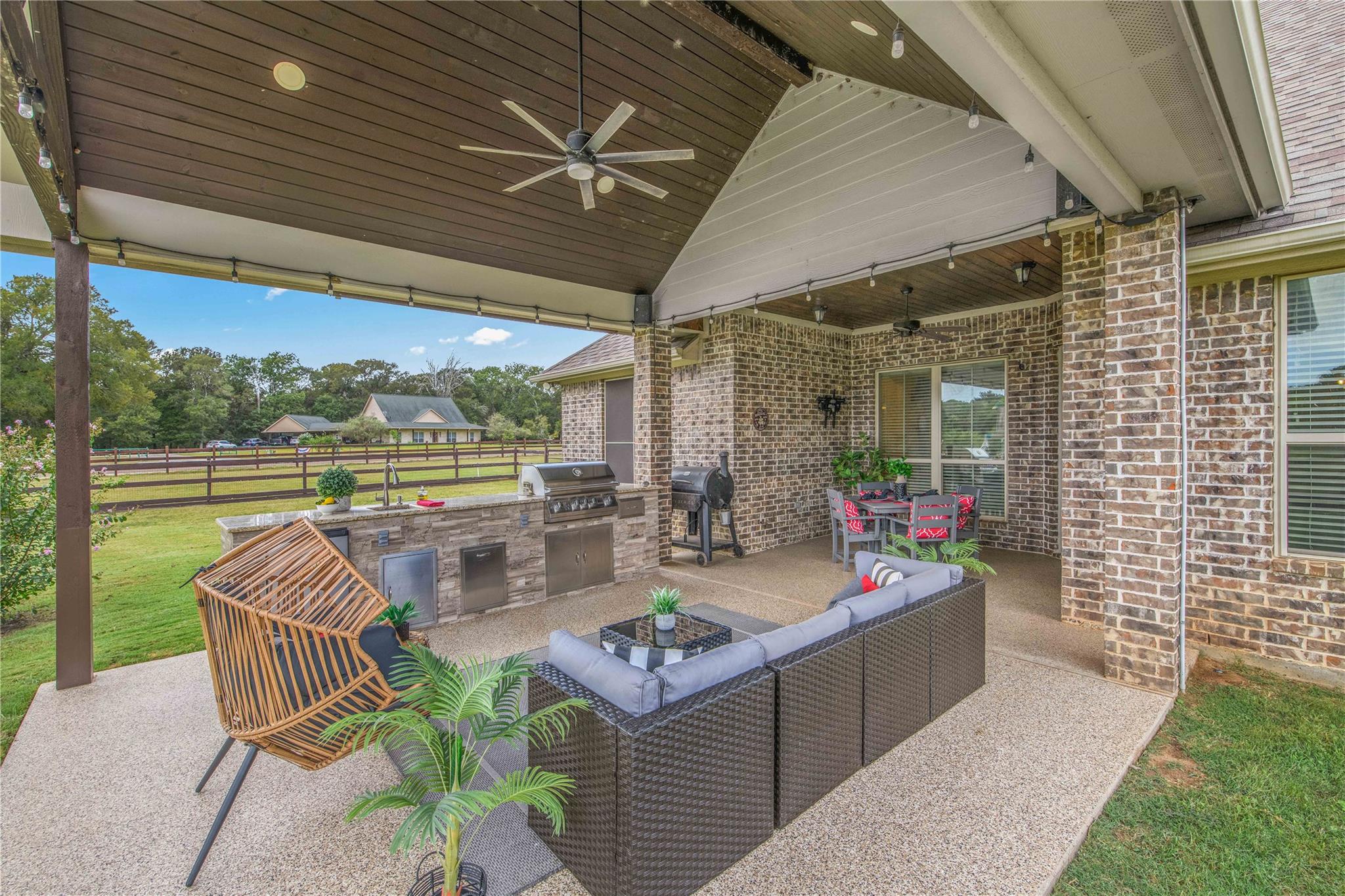 9600 Shadow Creek Trl Property Photo 28