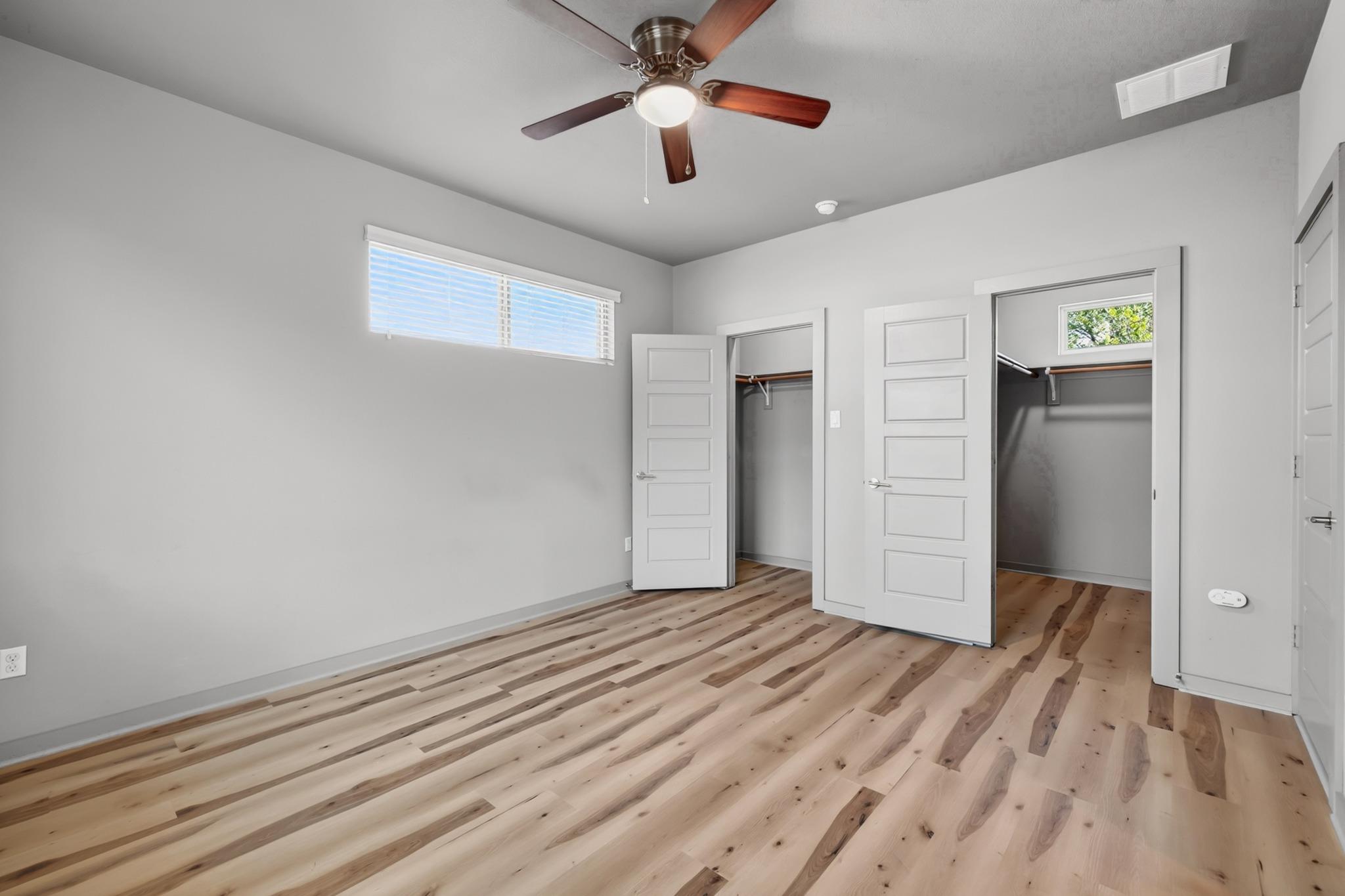 2204 E 13th St #b Property Photo 14