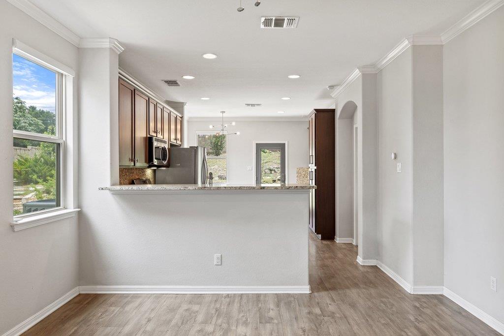 8305 Nicola Trl Property Photo 7