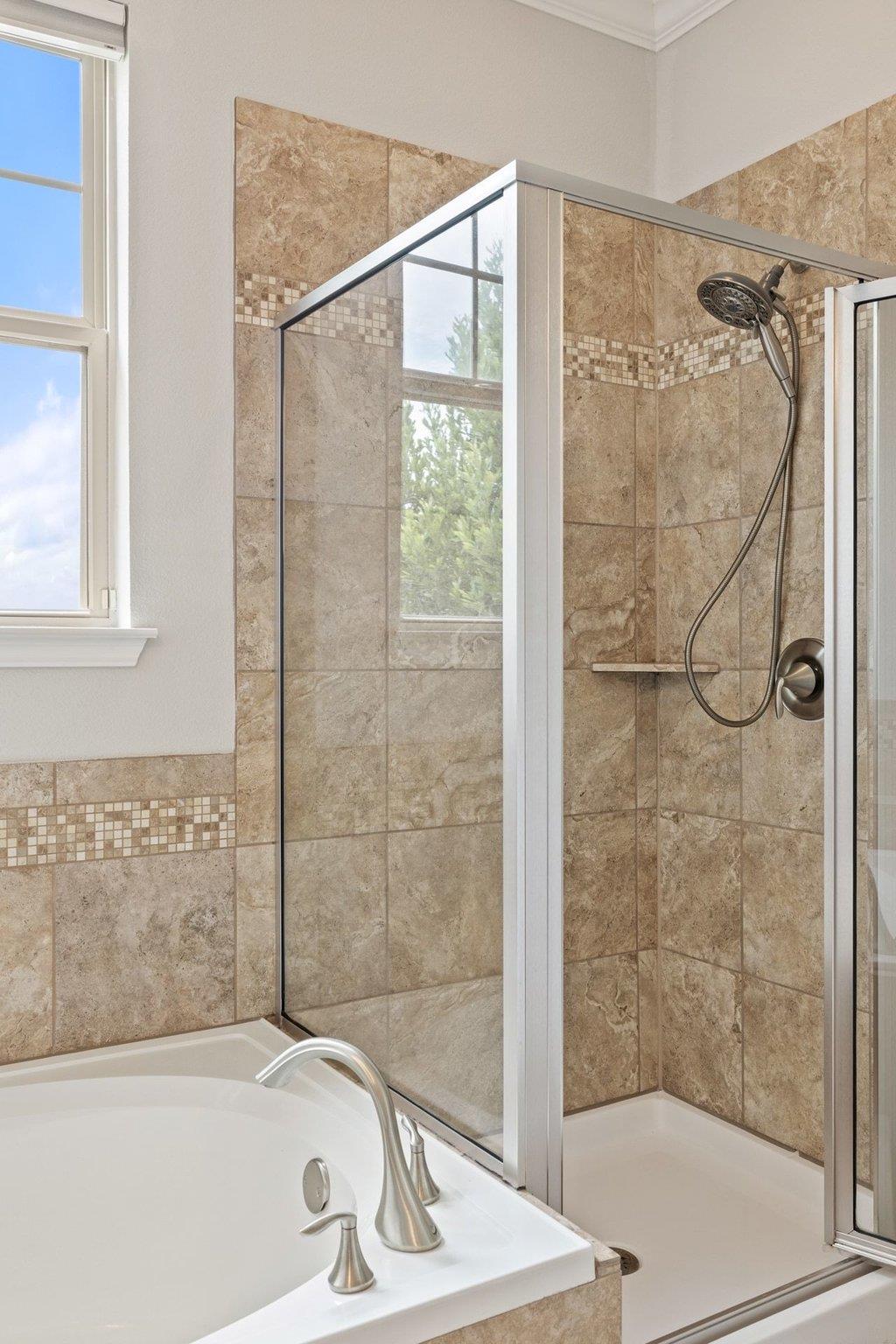 8305 Nicola Trl Property Photo 23