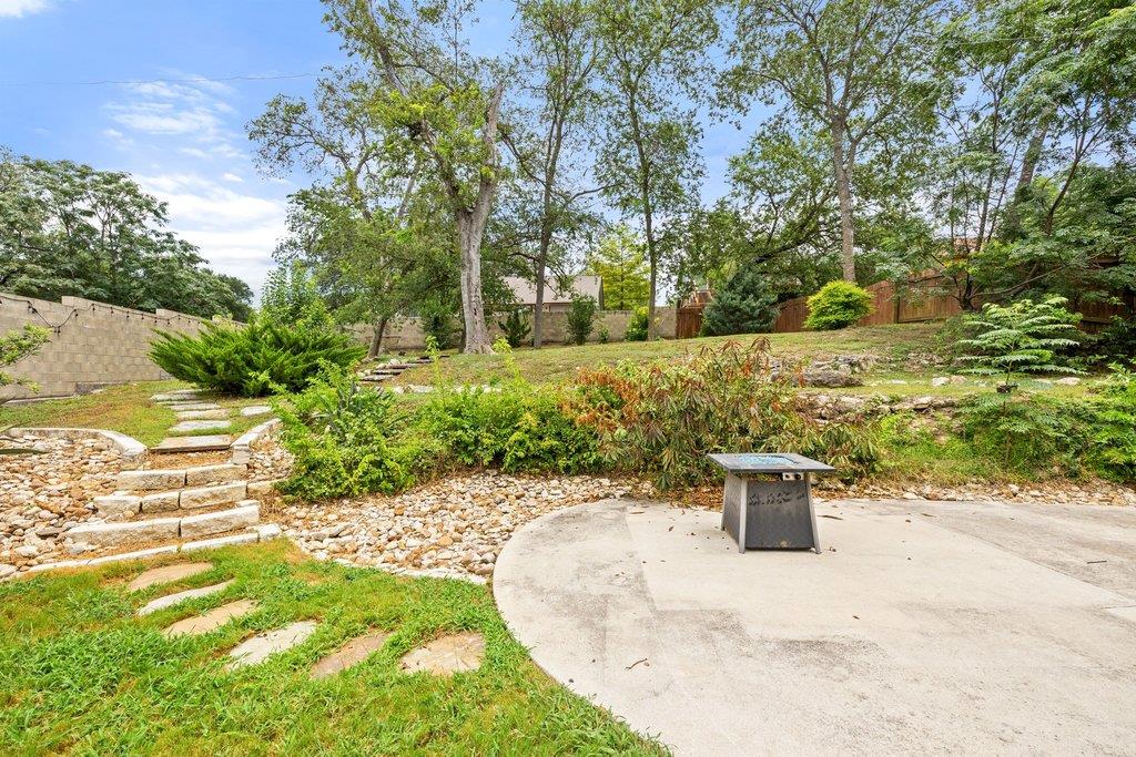8305 Nicola Trl Property Photo 36