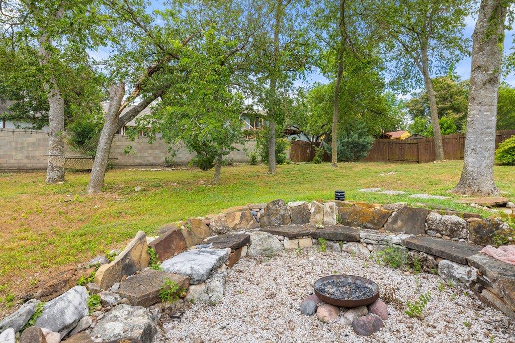8305 Nicola Trl Property Photo 40