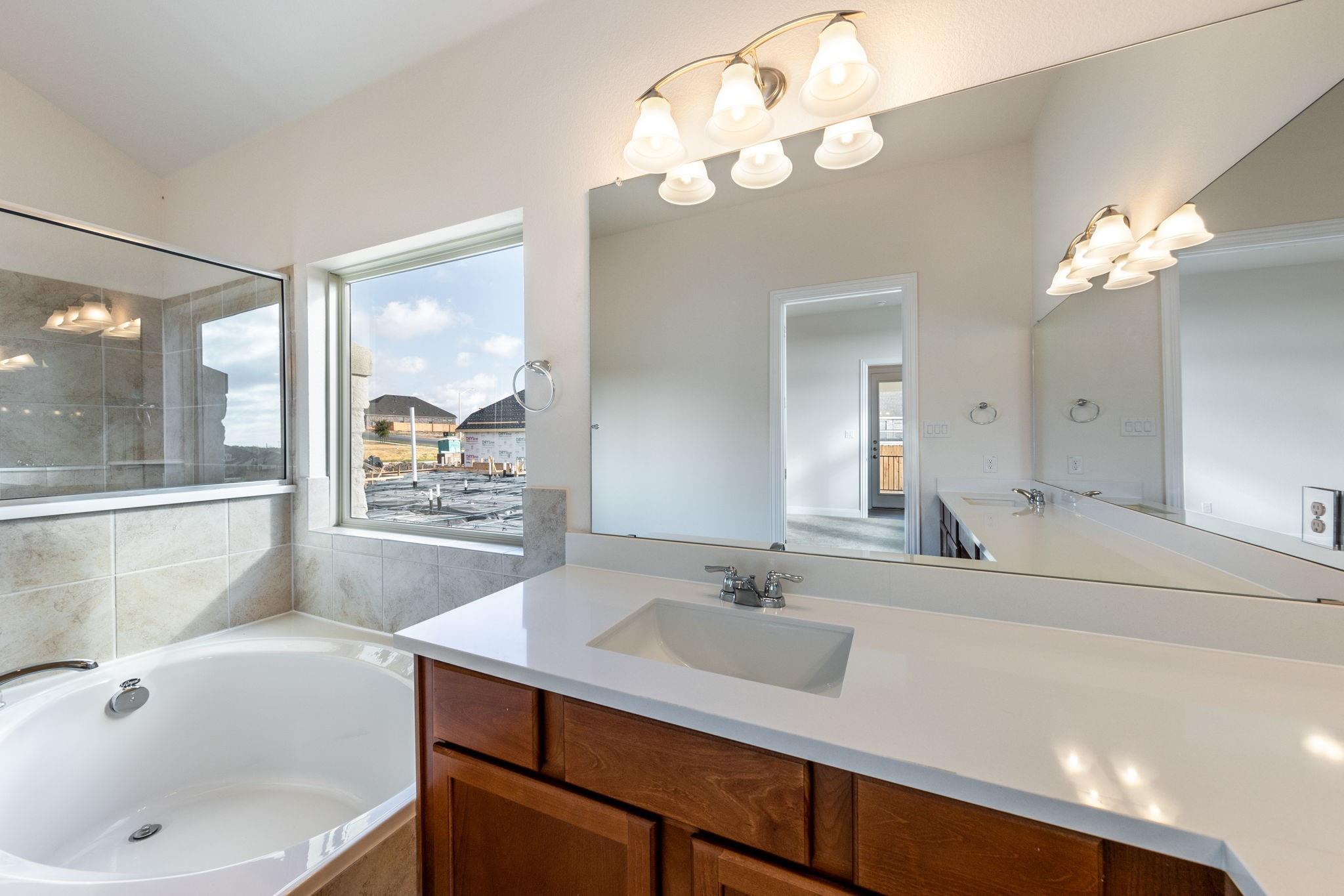 320 Coral Gate Trl Property Photo 23