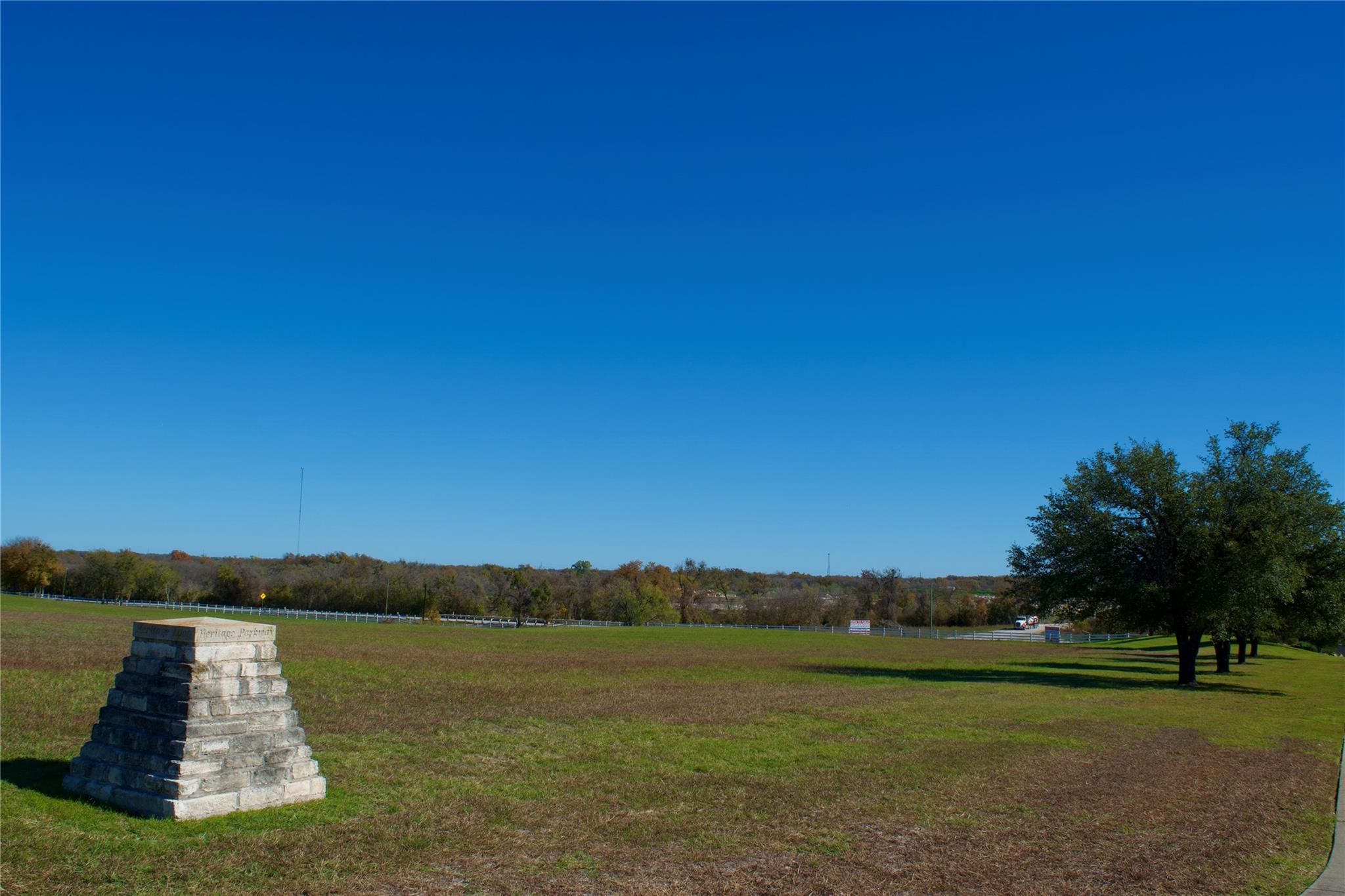 377 Heritage Loop Property Photo 4