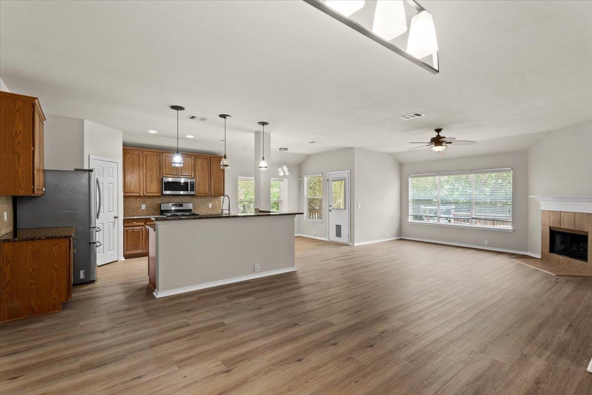 2808 Barefoot Ln Property Photo 6