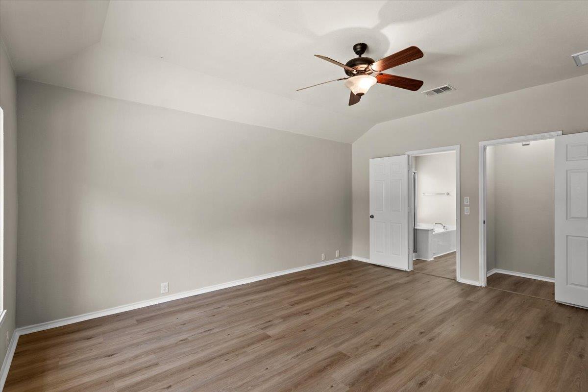 2808 Barefoot Ln Property Photo 9