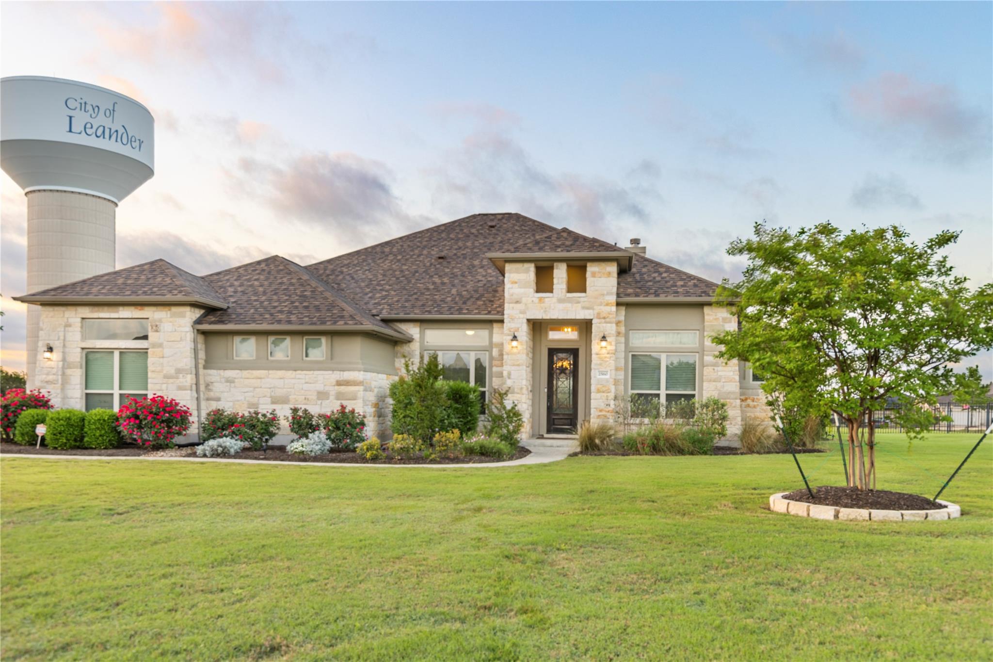 2560 Square Nail Cv Property Photo