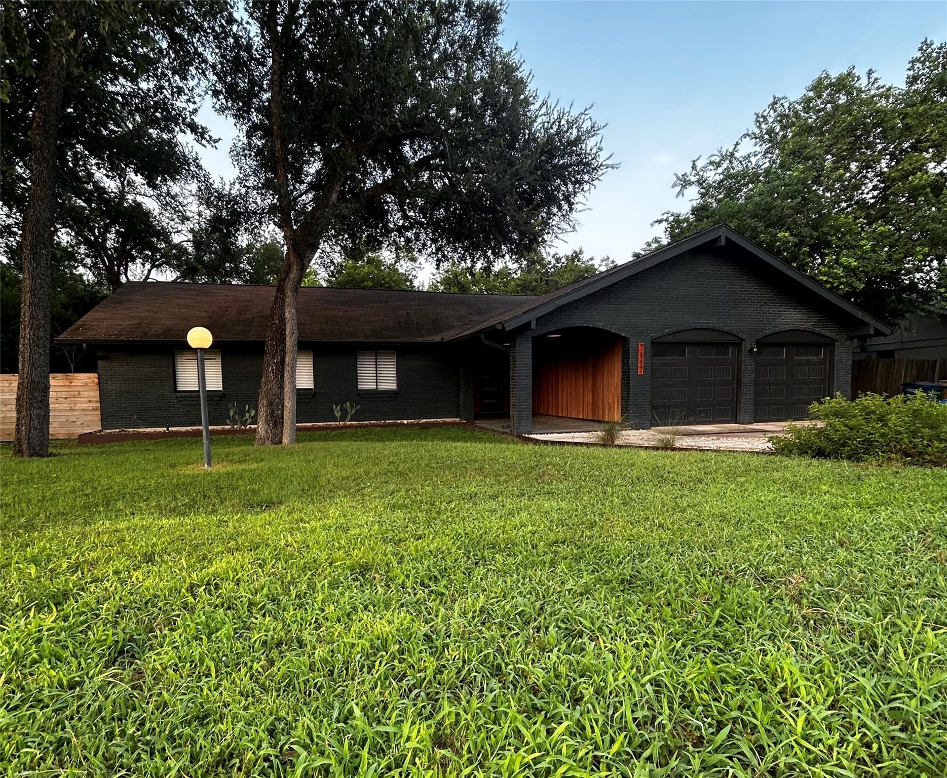 7117 Scenic Brook Dr Property Photo 1