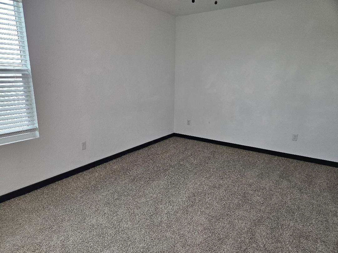 17721 Somerville Ct Property Photo 7