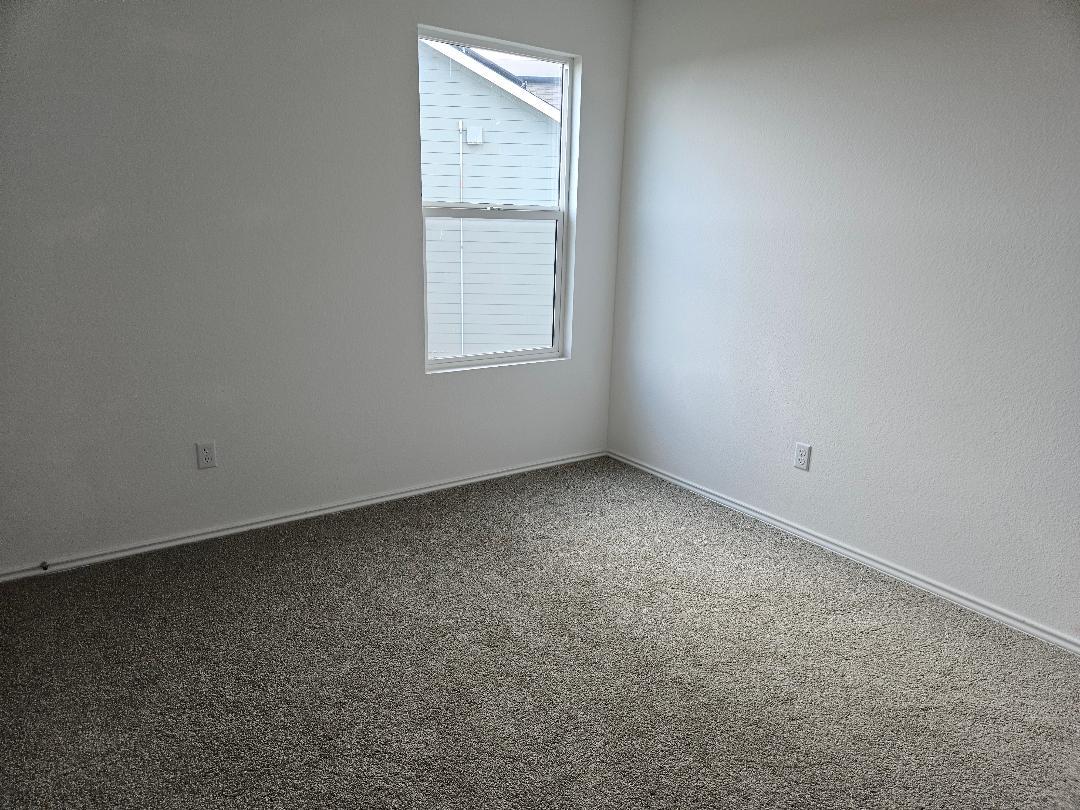 17721 Somerville Ct Property Photo 10