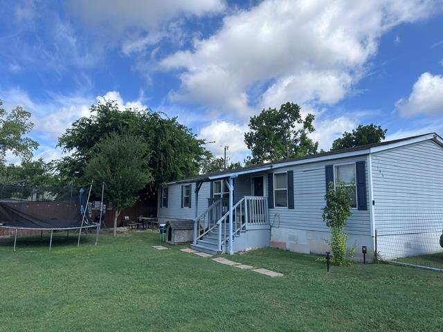 106 Ramirez St Property Photo 2