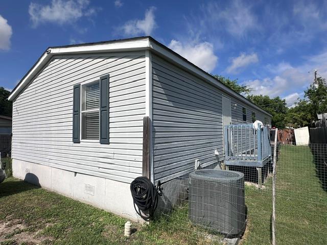 106 Ramirez St Property Photo 4