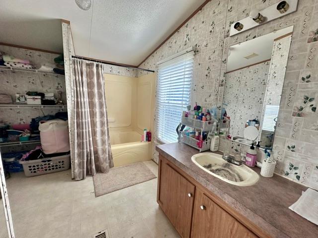 106 Ramirez St Property Photo 18