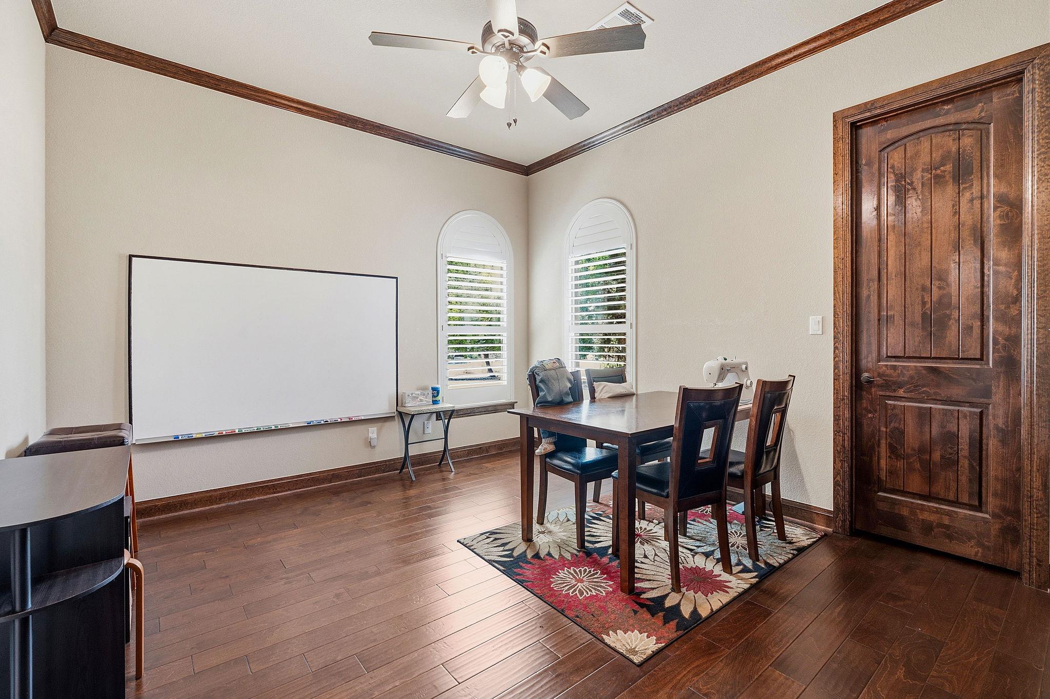 816 Brave Face St Property Photo 14