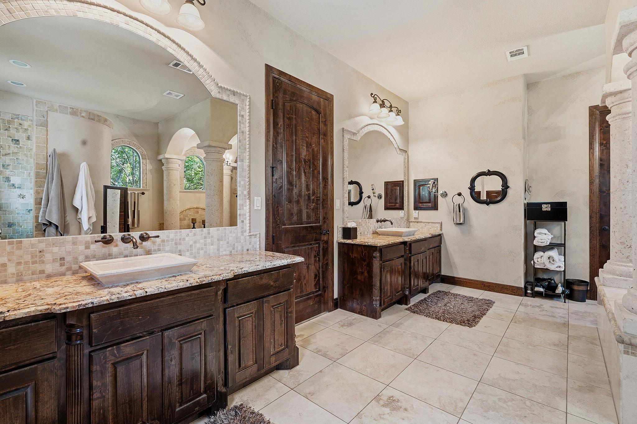 816 Brave Face St Property Photo 18