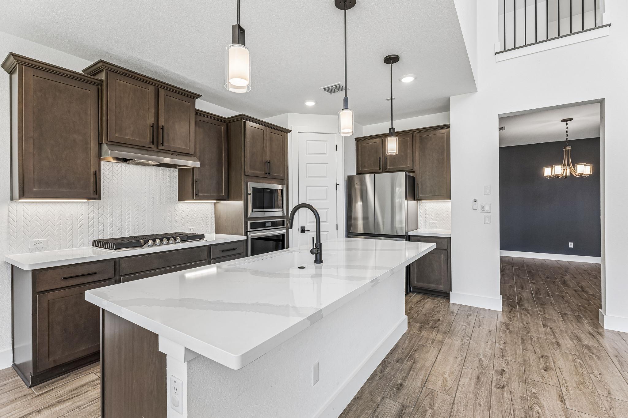 1102 Sage Thrasher Cir Property Photo 6