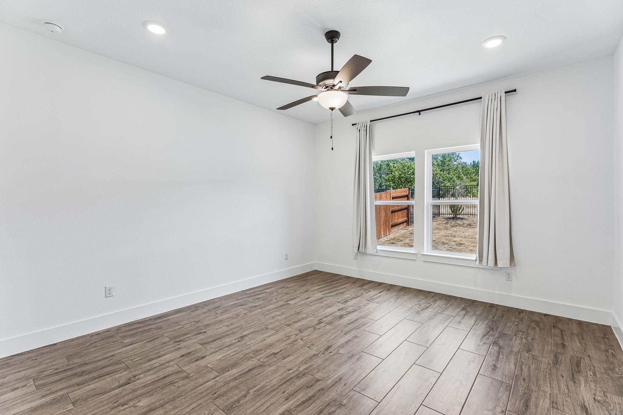 1102 Sage Thrasher Cir Property Photo 17