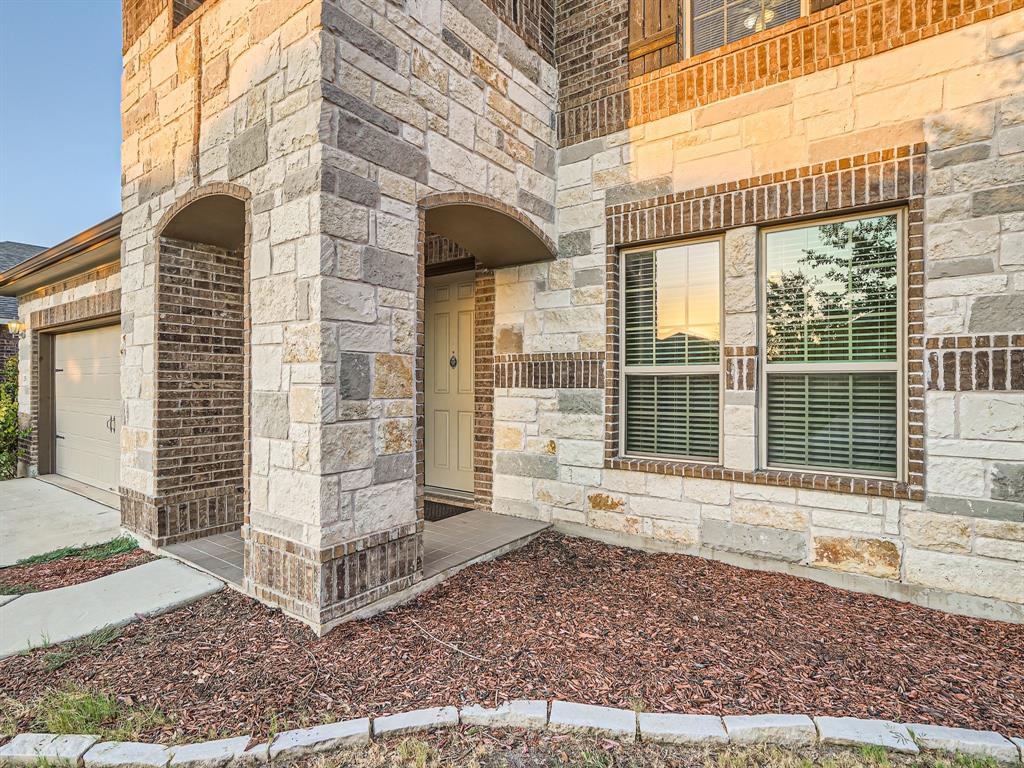 250 Nivens Dr Property Photo 2