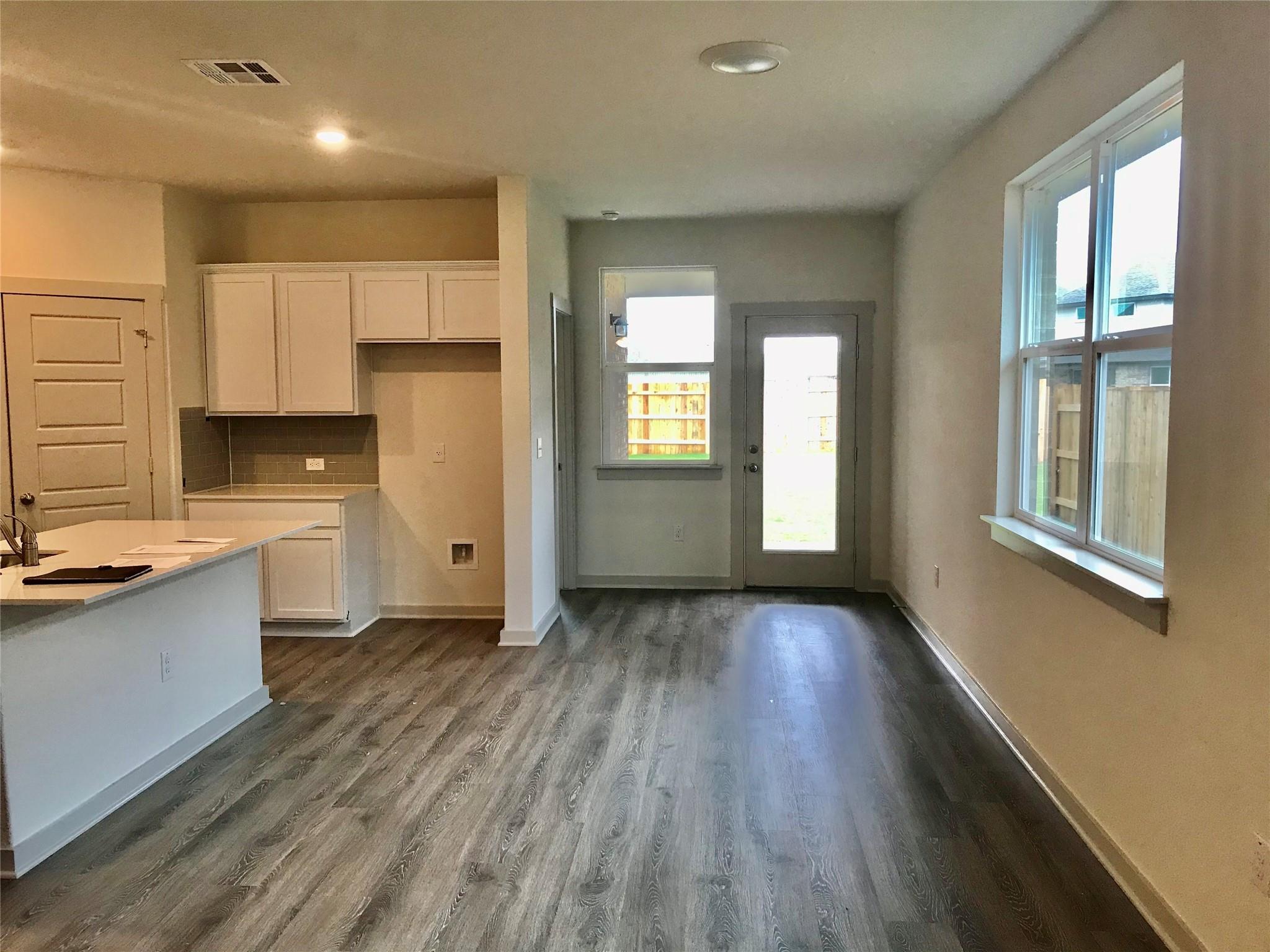 17308 Truffle Falls Way Property Photo 4