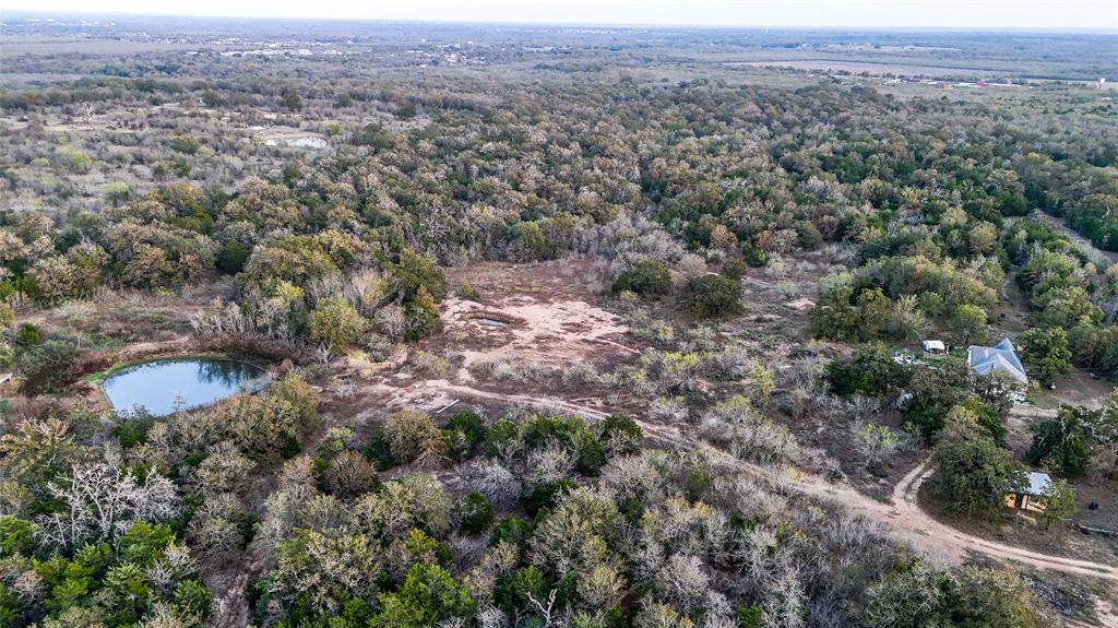 137 Shady Oaks Loop Property Photo 8