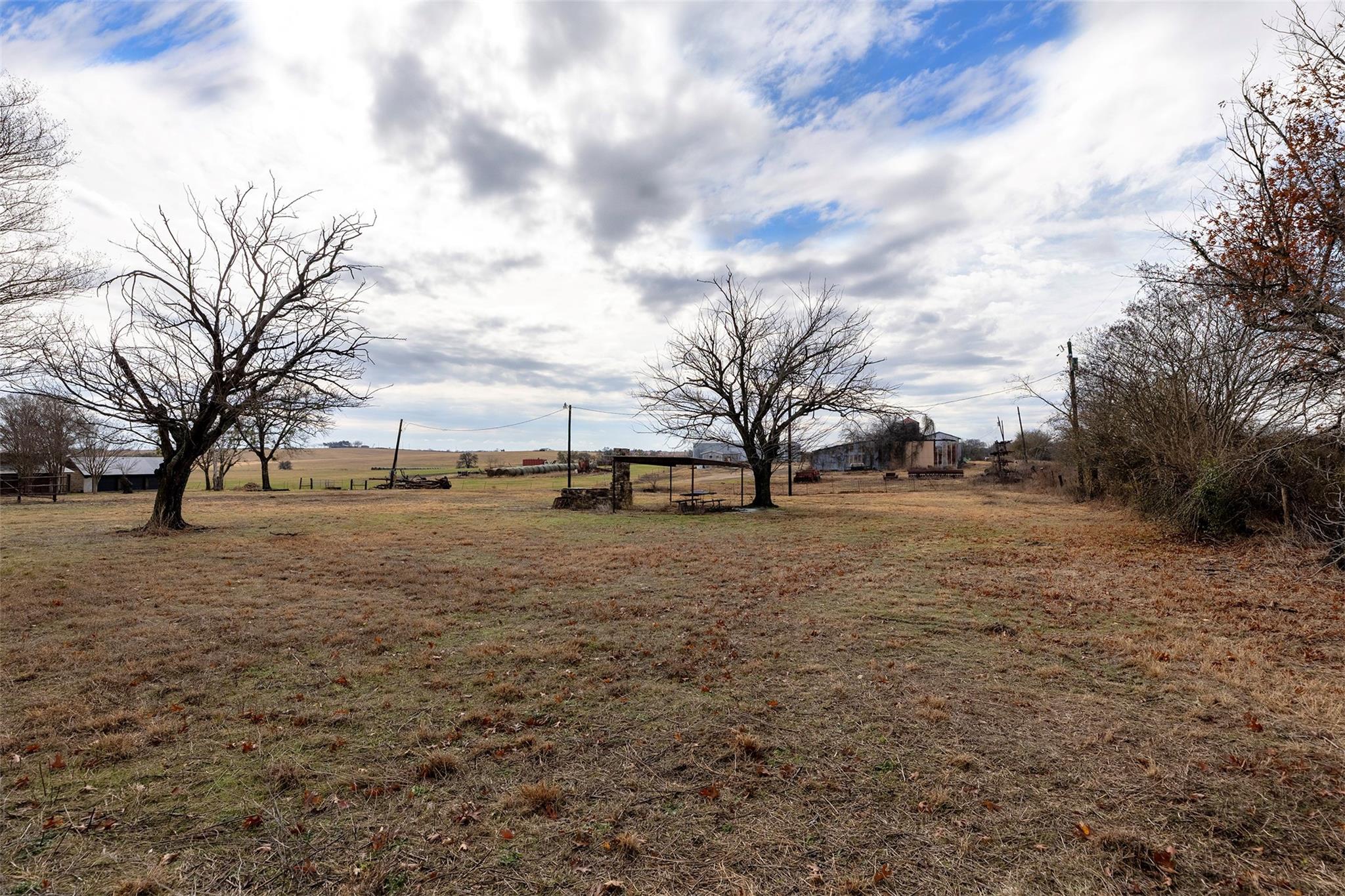 1111 E Main St Property Photo 4