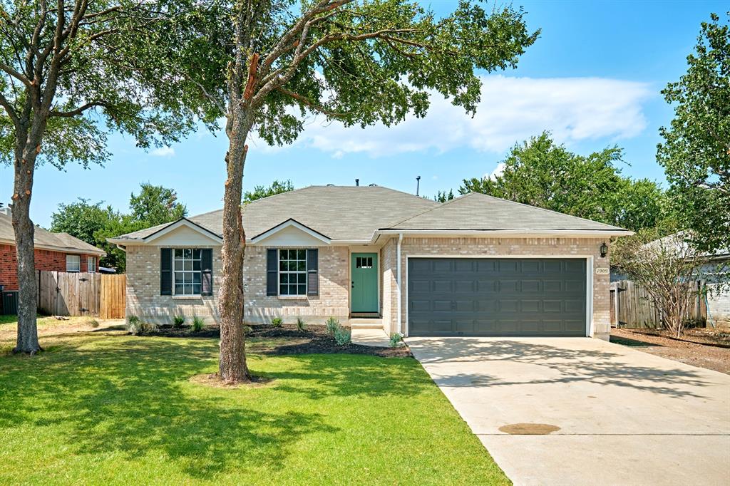 1524661 Property Photo 1