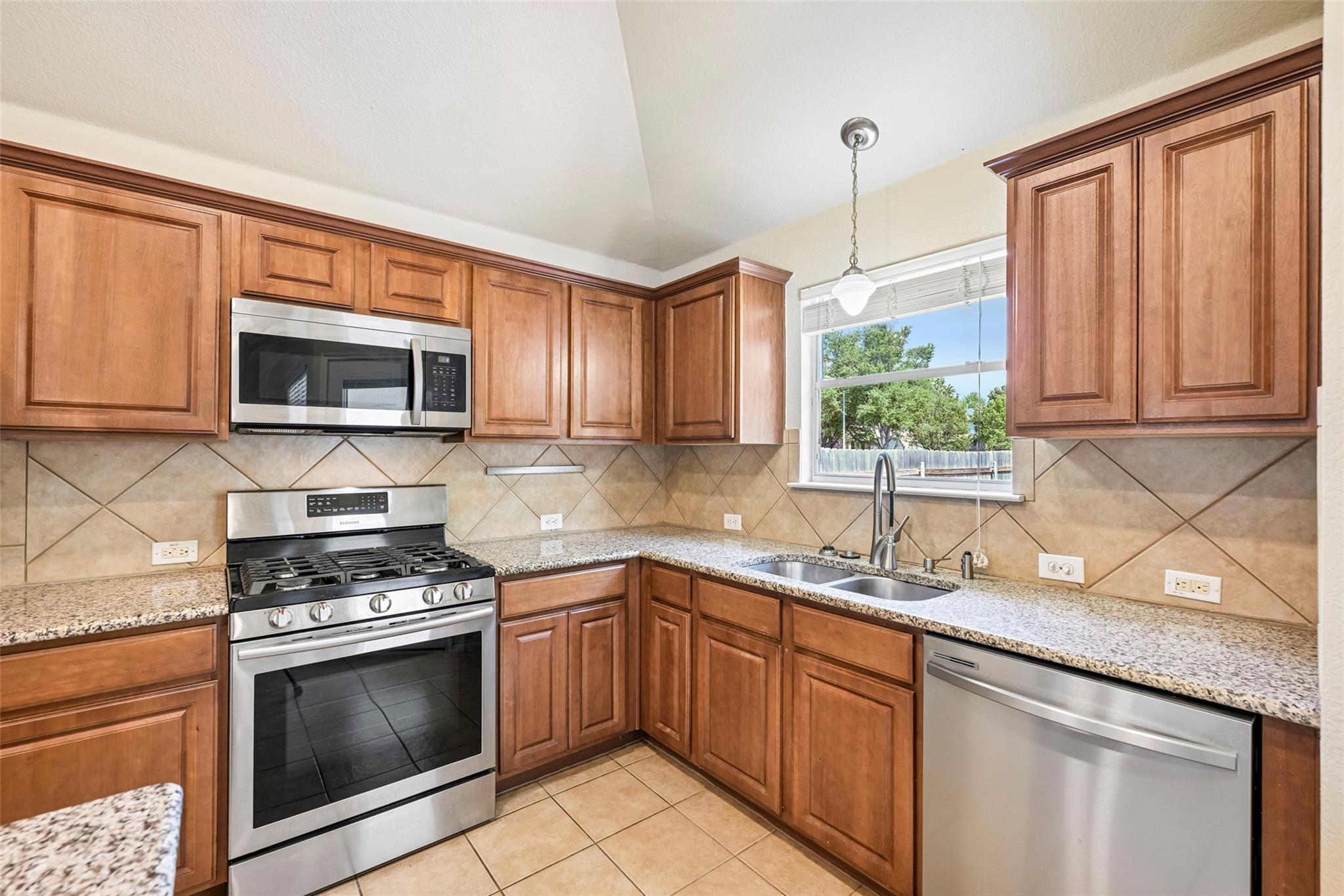 110 Newport Landing Pl Property Photo 2