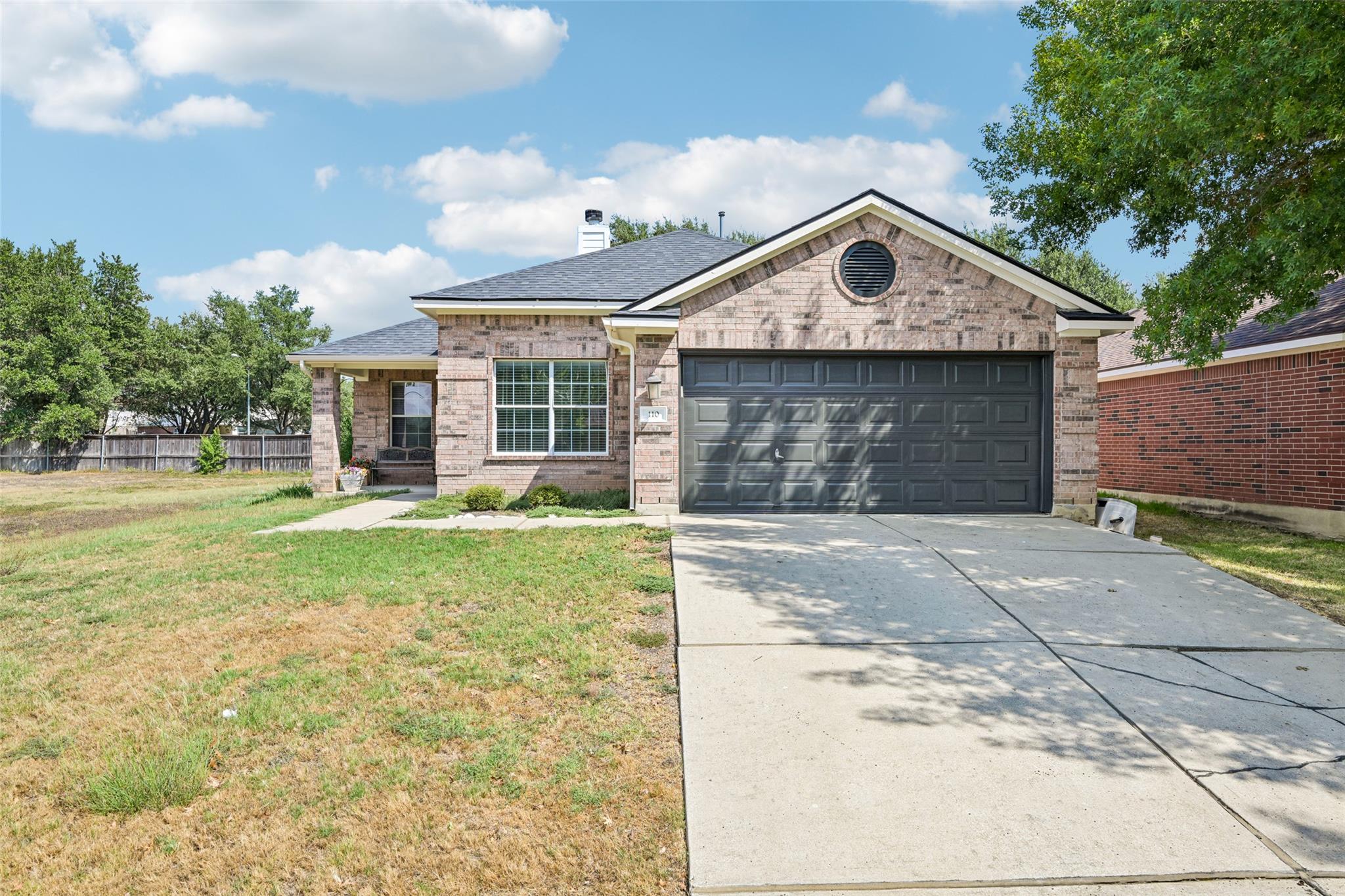 110 Newport Landing Pl Property Photo 3