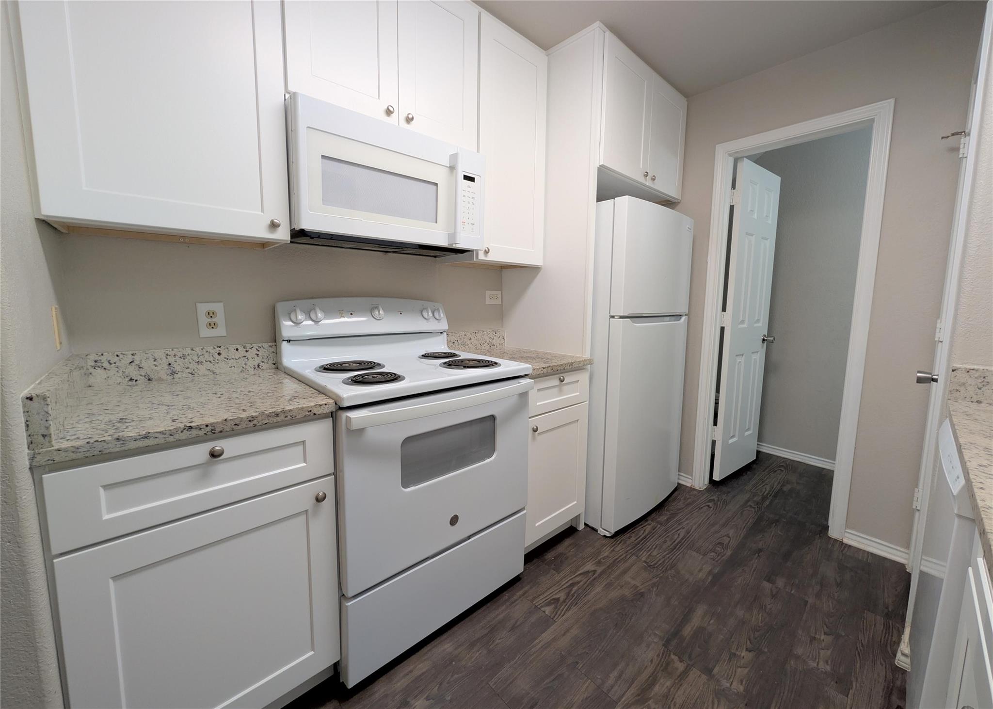 8816 Schick Rd #d Property Photo 6