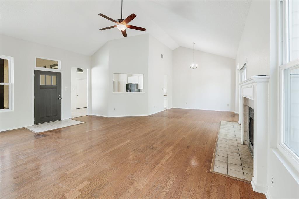 2105 Big Hollow Dr Property Photo 4