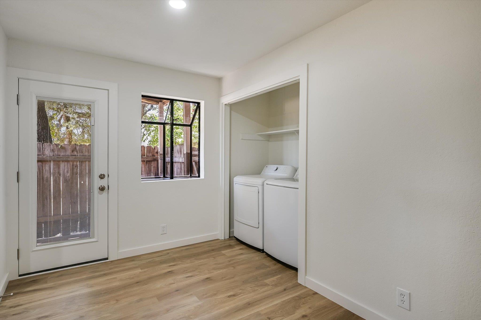 301 Algerita Dr #a Property Photo 7