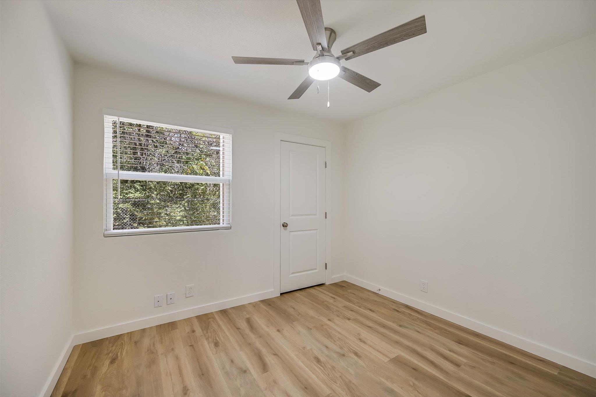 301 Algerita Dr #a Property Photo 10