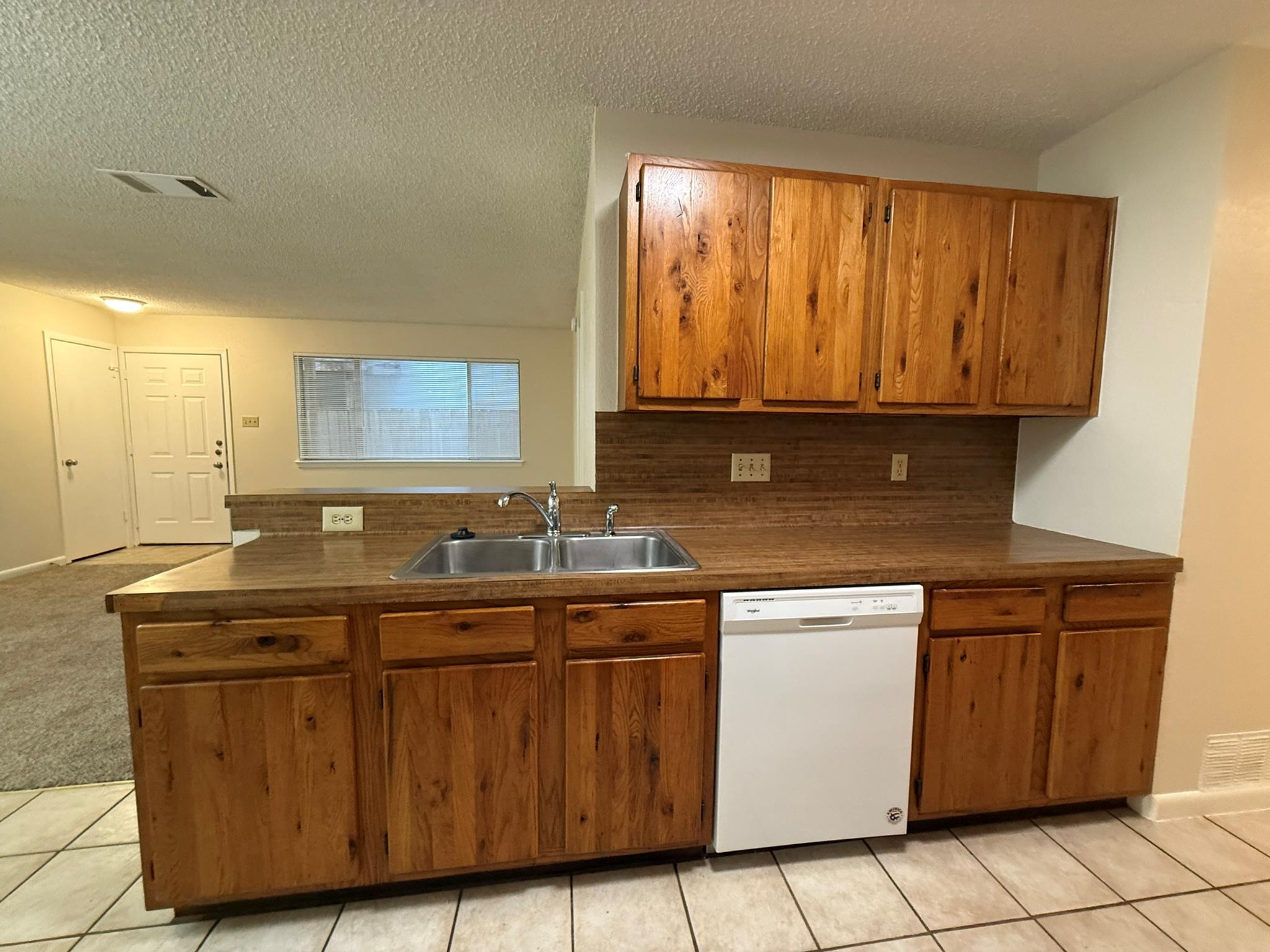 11945 Sunhillow Bnd #b Property Photo 9