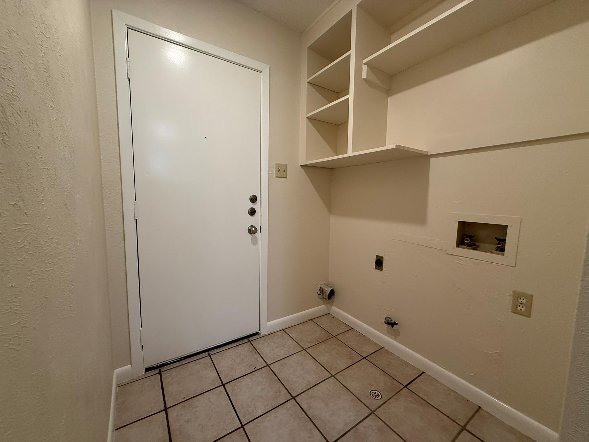 11945 Sunhillow Bnd #b Property Photo 11