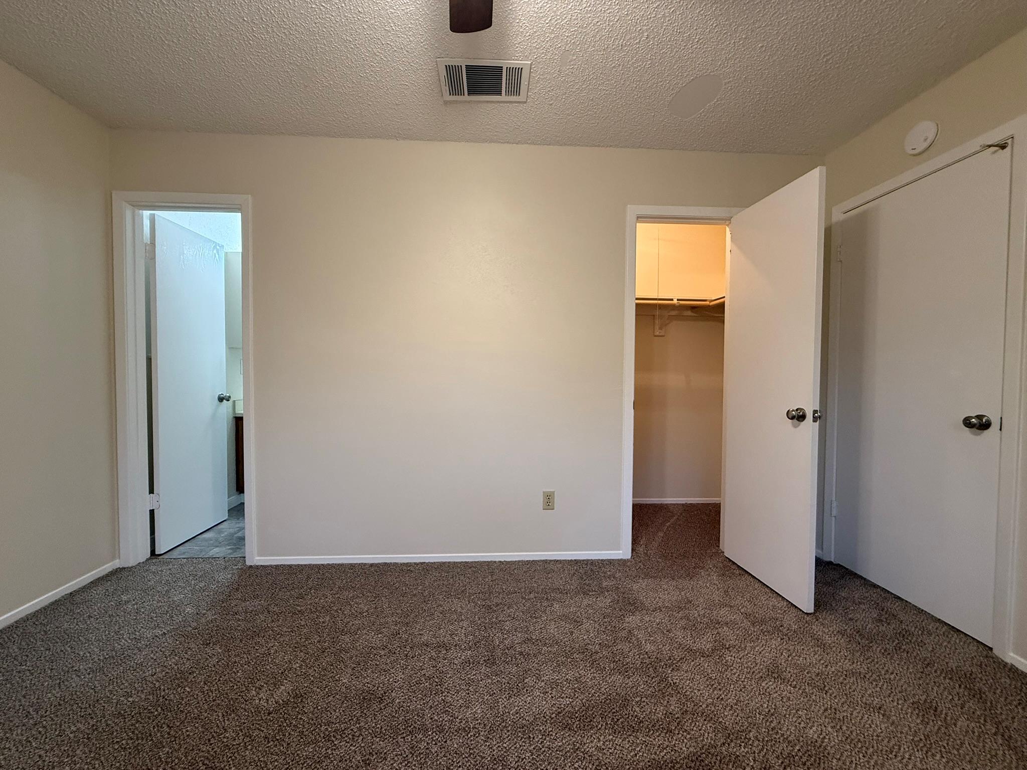 11945 Sunhillow Bnd #b Property Photo 14