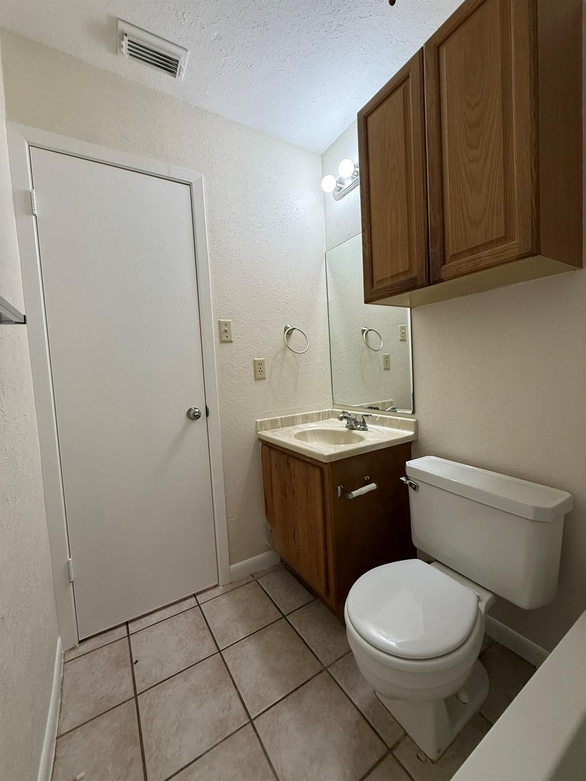 11945 Sunhillow Bnd #b Property Photo 19