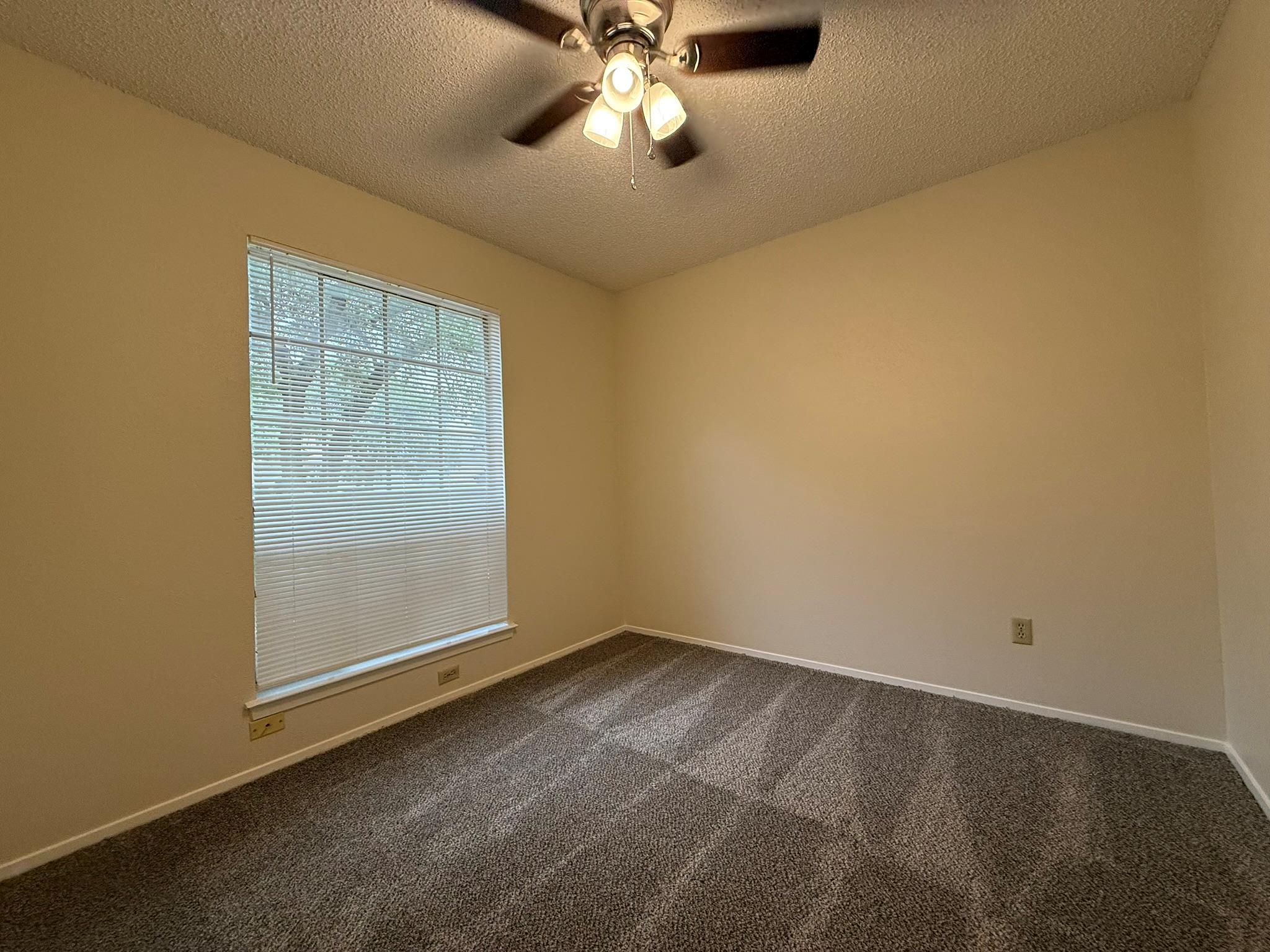 11945 Sunhillow Bnd #b Property Photo 20