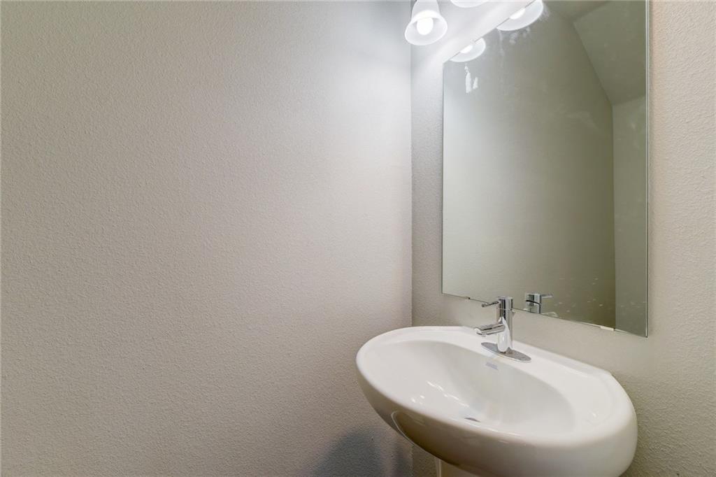 906 Quartz Ct #301 Property Photo 7