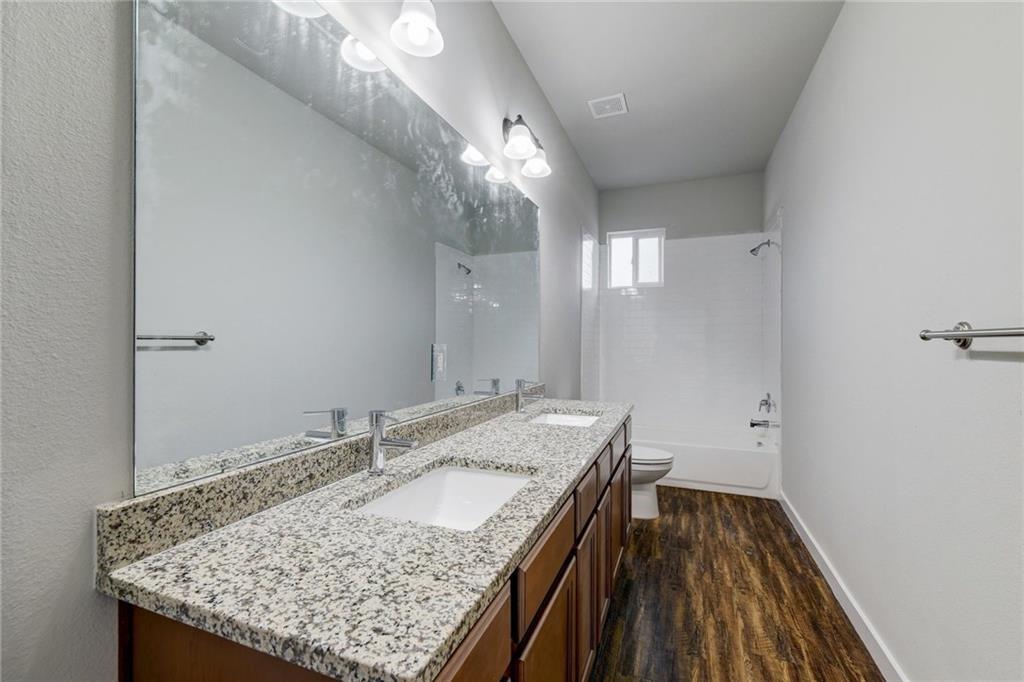 906 Quartz Ct #301 Property Photo 11