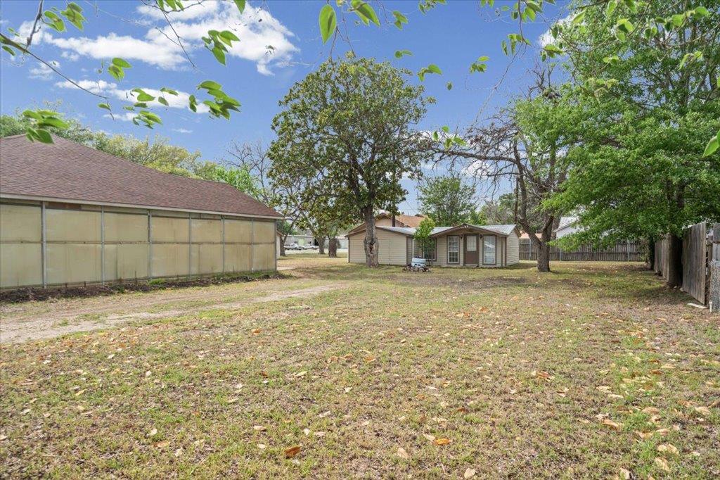 1207 Ne Loop 230 None Property Photo 11